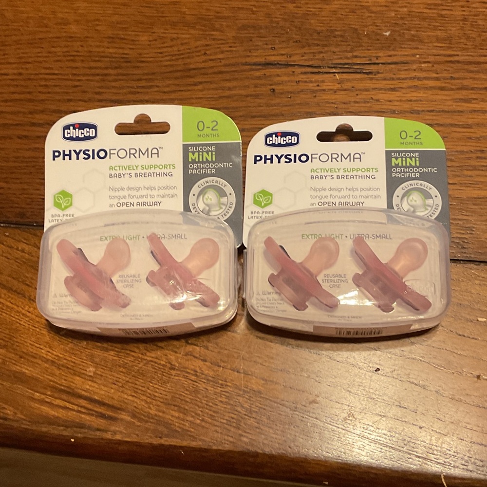 New in package Chico phsioforma pacifiers